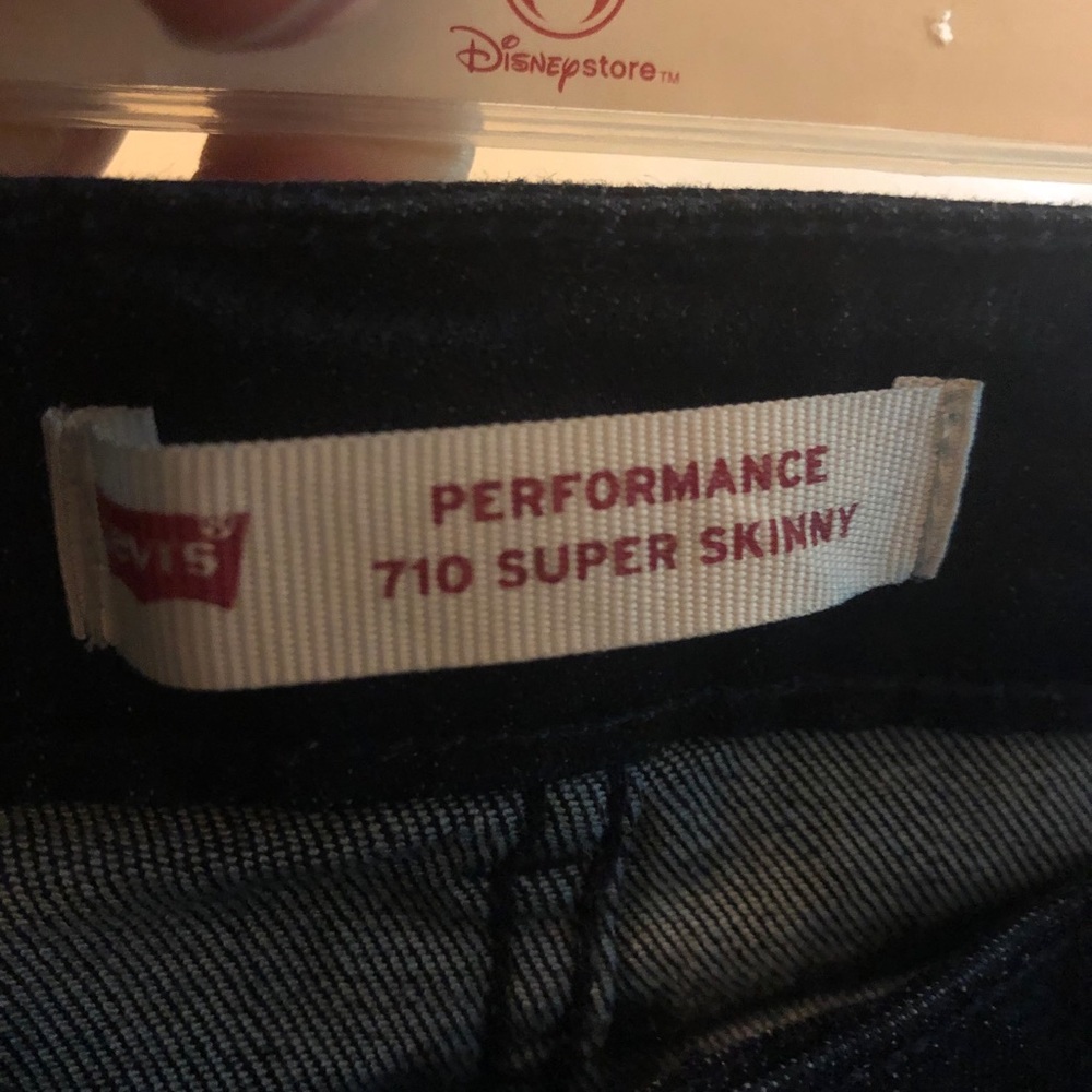 Girls 710 Levi’s - Picture 3 of 3